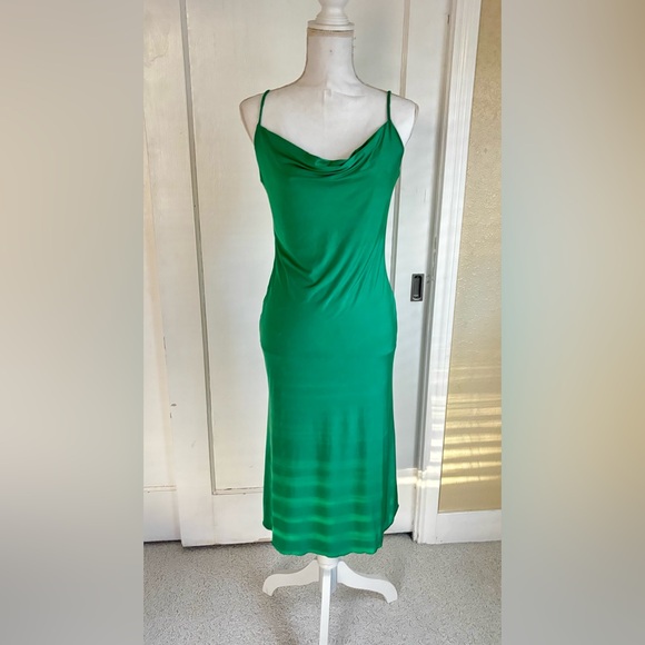 Sincerly Jules Dresses & Skirts - Sincerely Jules Emerald Green Cowl Neck Maxi Dress
